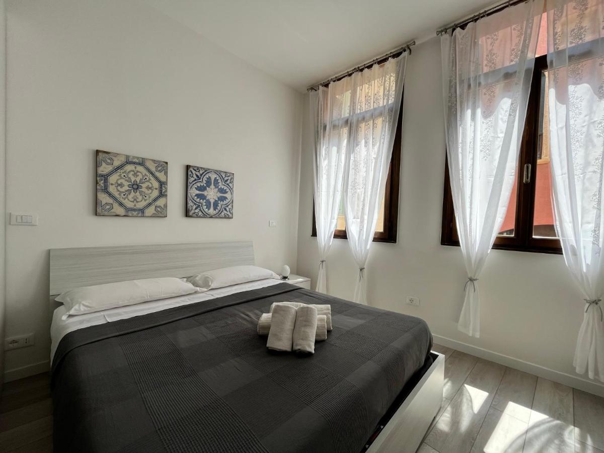 Appartamento Ai Portici Di Via Savonarola Padua Buitenkant foto