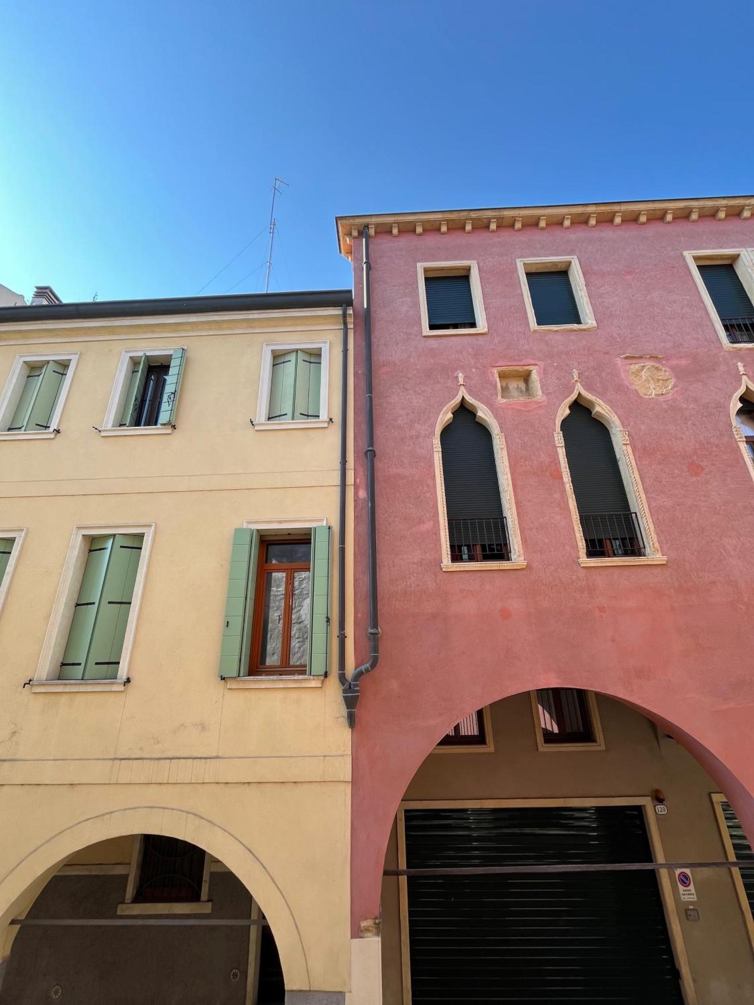 Appartamento Ai Portici Di Via Savonarola Padua Buitenkant foto